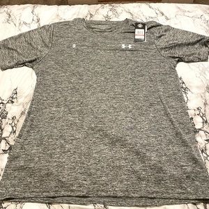 NWT Men’s UnderArmour shirt
